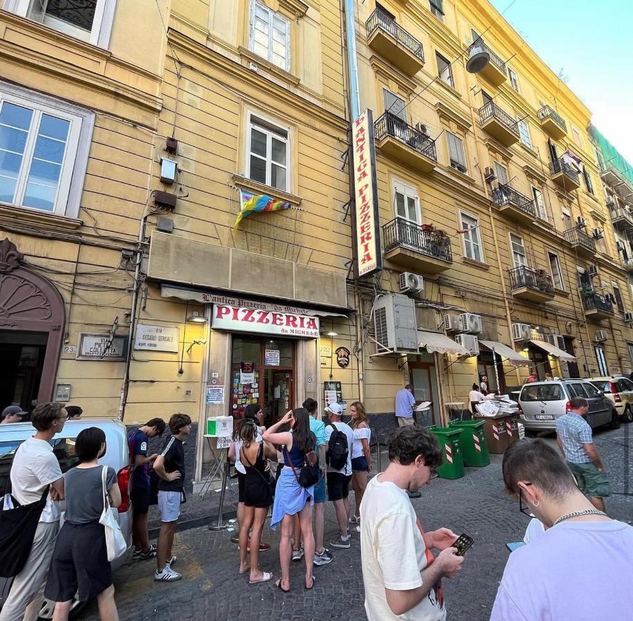 Casa Vacanze The Fortress Apartment Napoli Ngoại thất bức ảnh