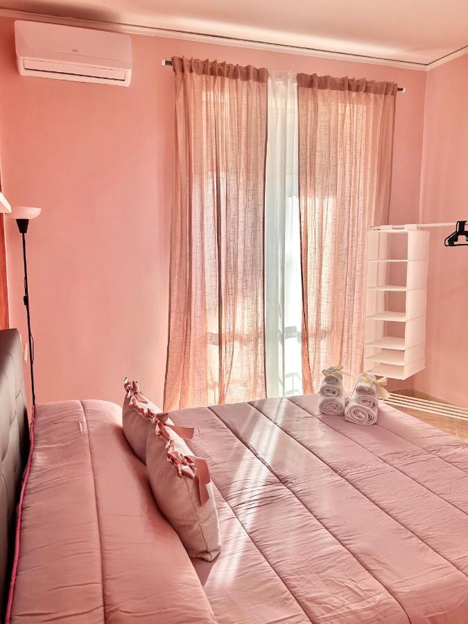 Casa Vacanze The Fortress Apartment Napoli Ngoại thất bức ảnh