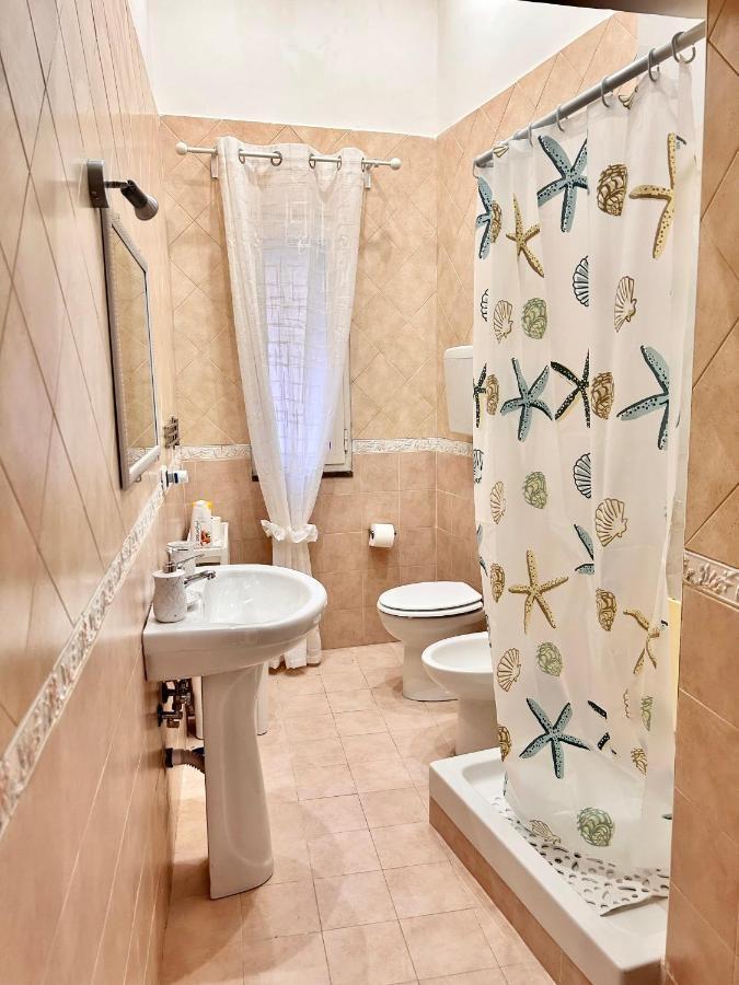 Casa Vacanze The Fortress Apartment Napoli Ngoại thất bức ảnh